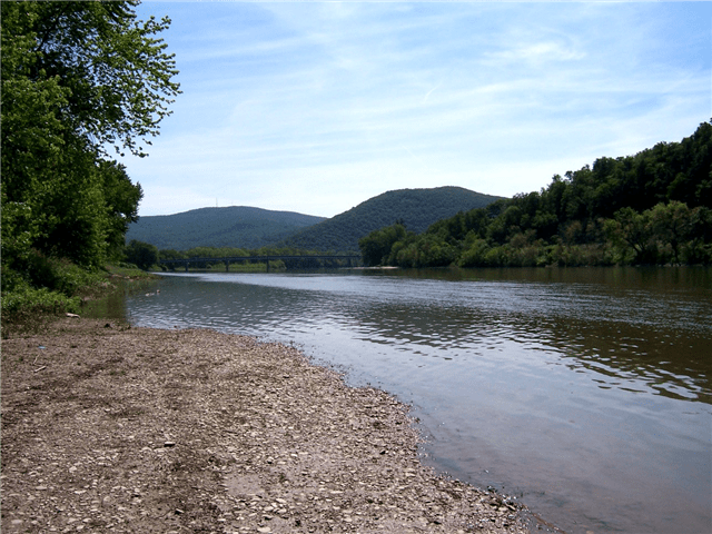 The shores of the Susquehanna River from Riverside Park in Tunkhannock