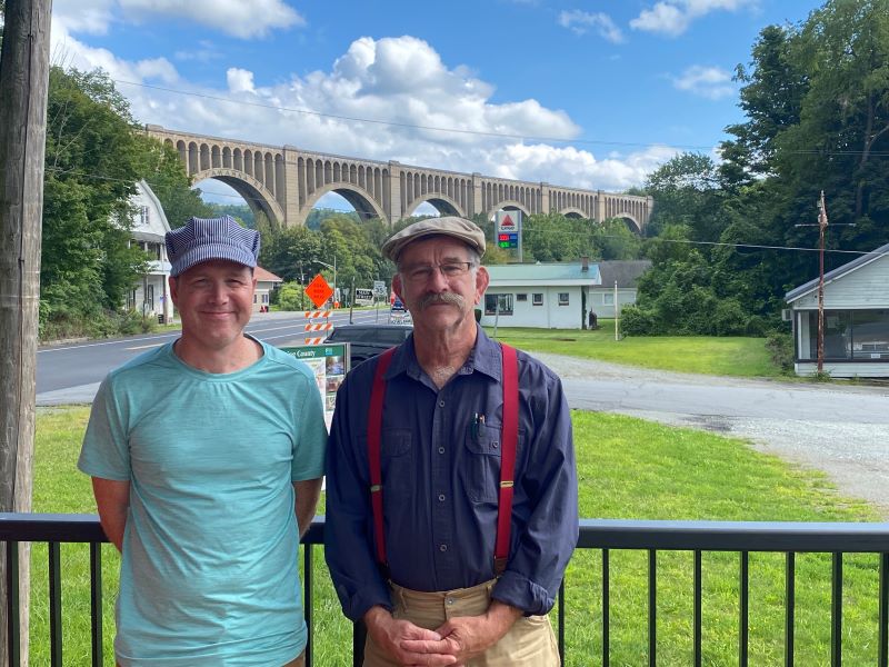 Museum docents in front of the Tunkhannock Creek Viaduct
